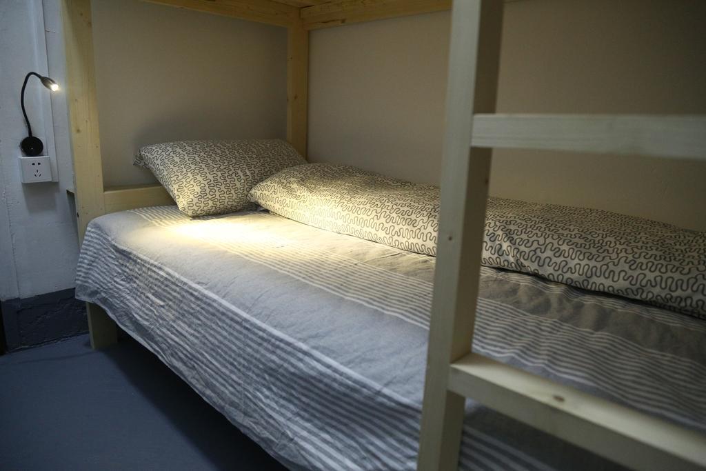 Zhaohuaxishi Youth Hostel Kuangcsou Kültér fotó