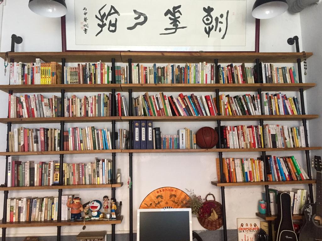 Zhaohuaxishi Youth Hostel Kuangcsou Kültér fotó