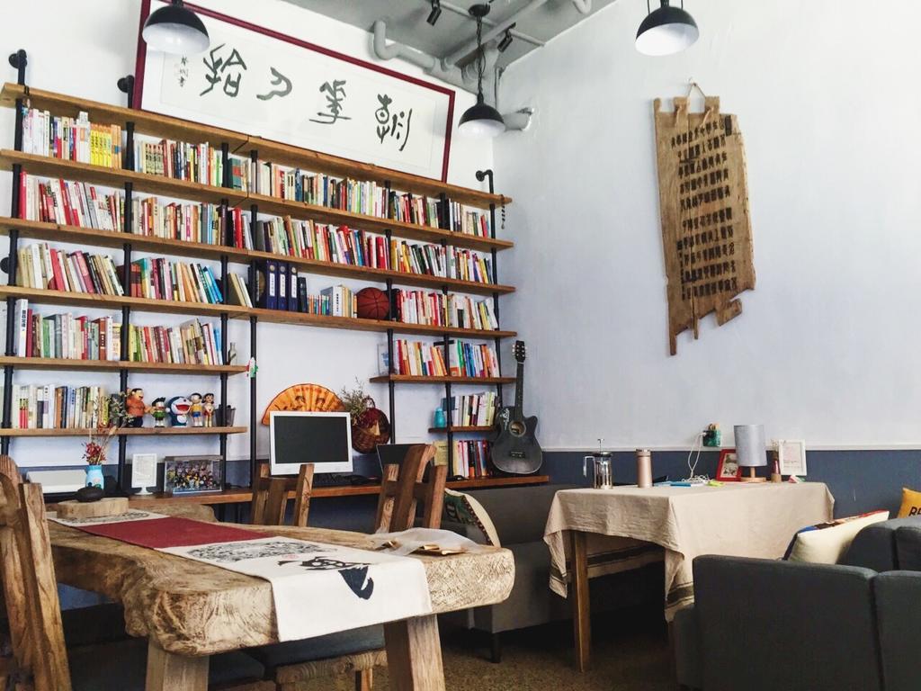 Zhaohuaxishi Youth Hostel Kuangcsou Kültér fotó